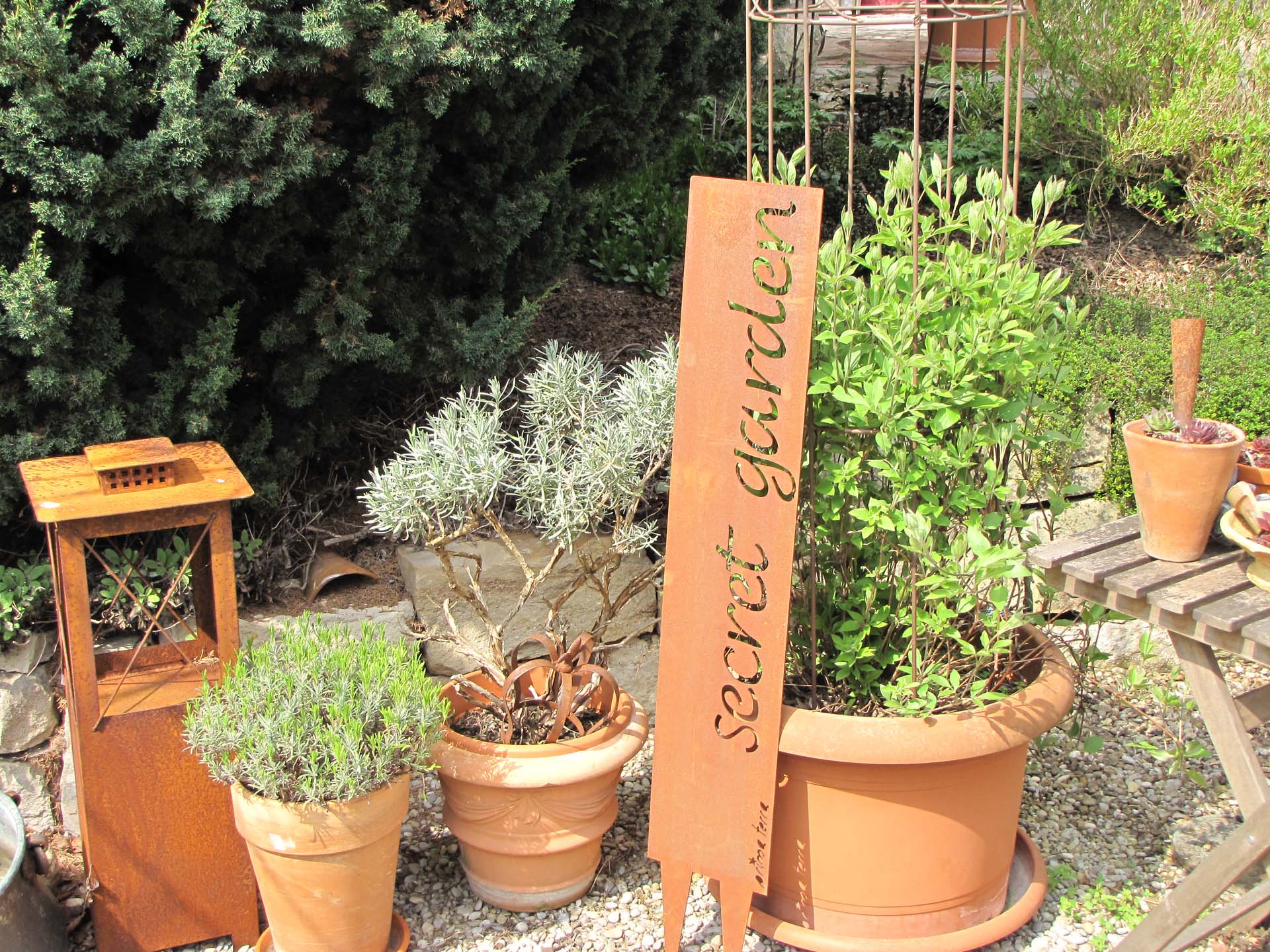 Prima Terra Gartenstele Rost mit Schriftzug Englisch