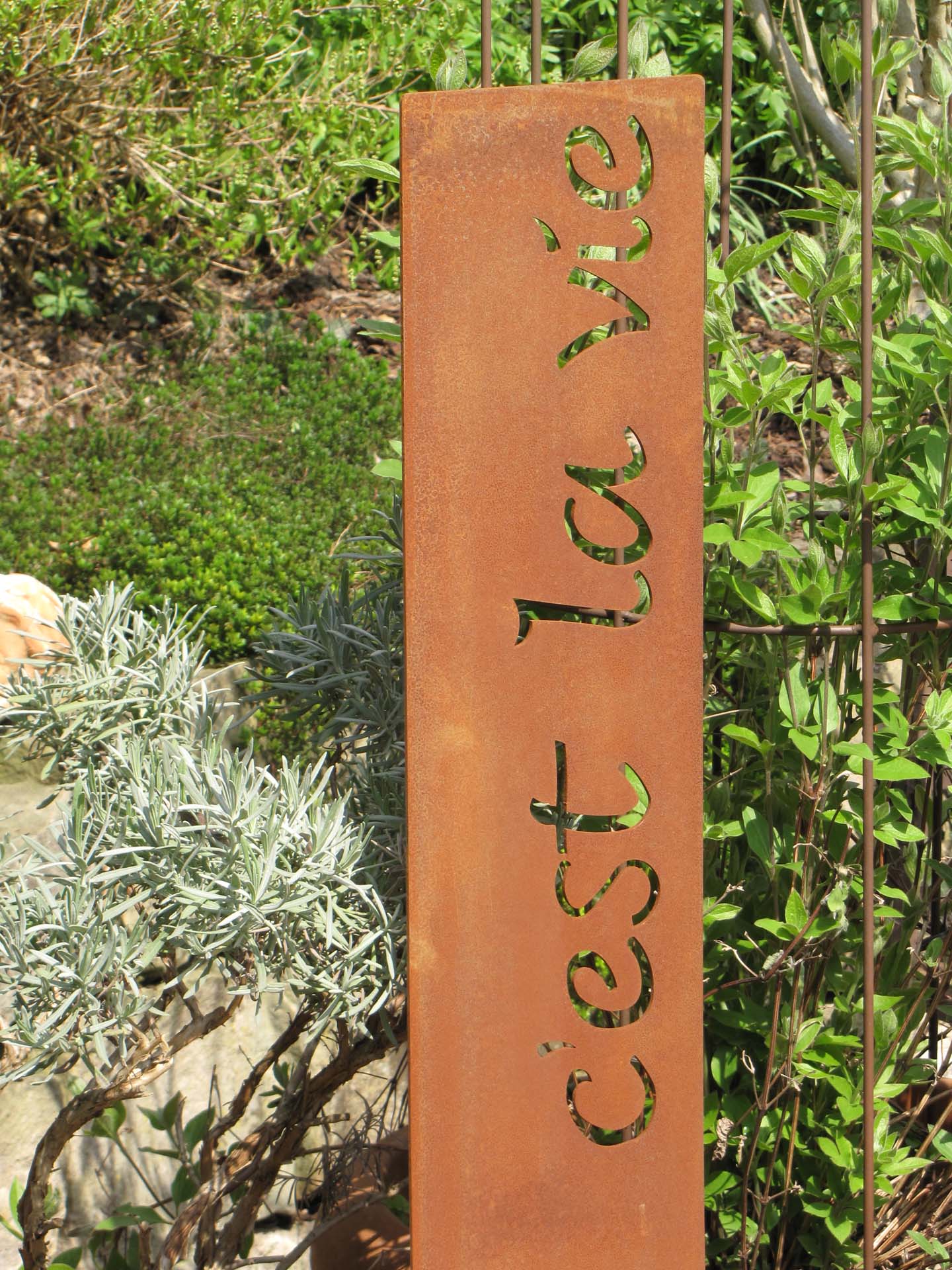 Prima Terra Gartenstele Rost mit Schriftzug Französisch